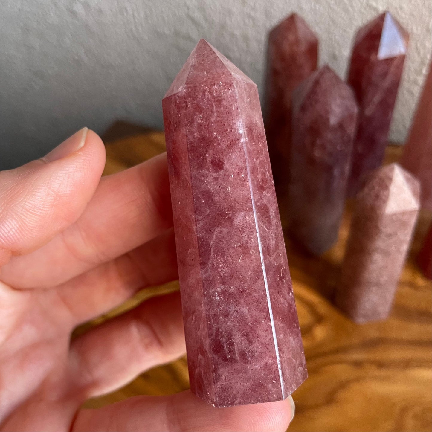 Radiate love and compassion with this stunning Strawberry Quartz Tower – a symbol of emotional balance and joy.