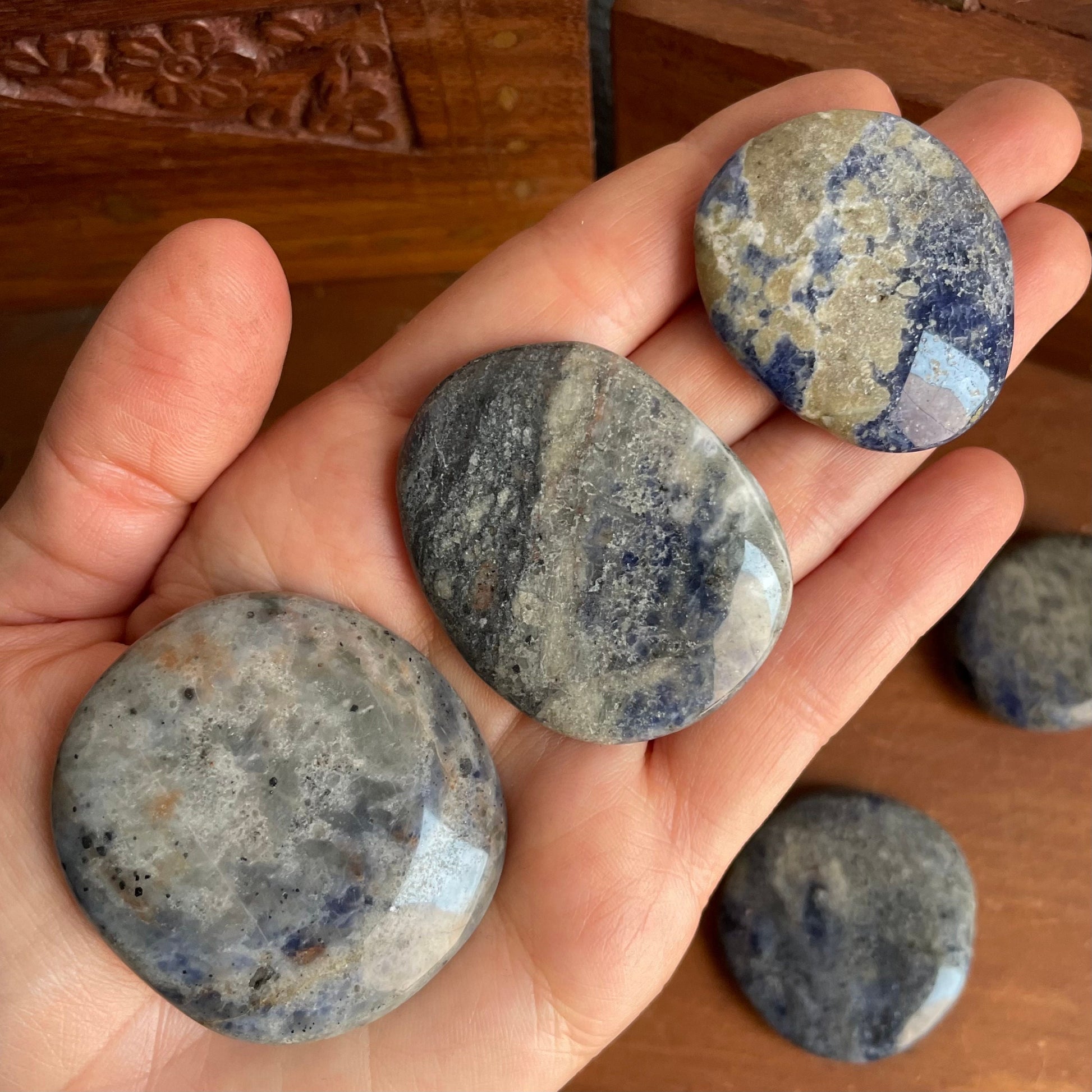 Sodalite Pocket Stones - Ideal for Yoga and Relaxation